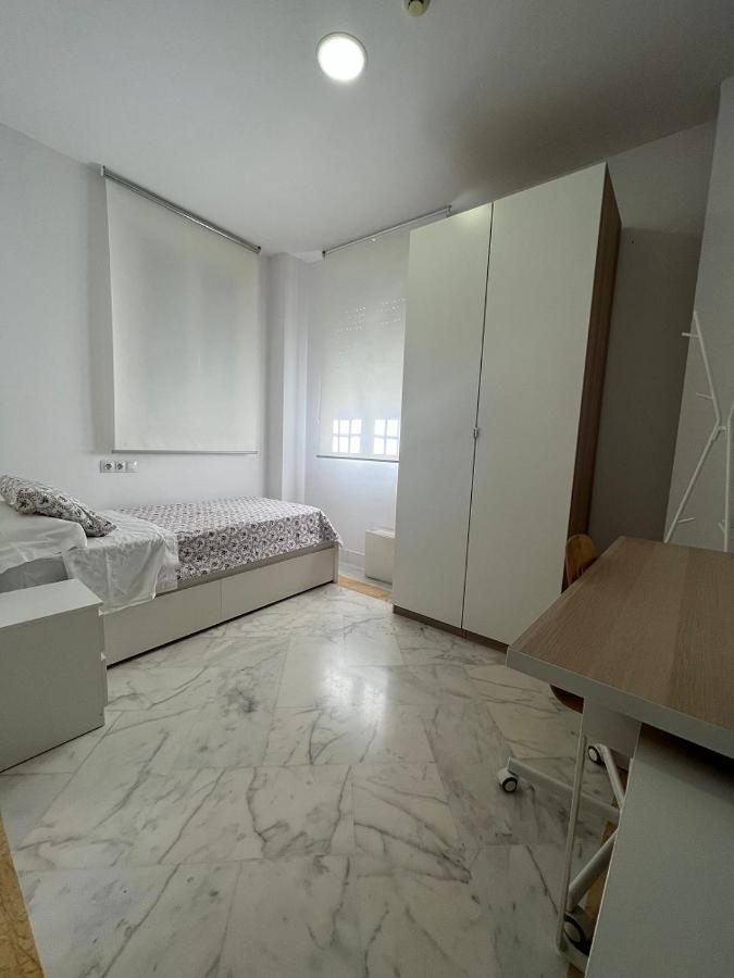 Colegio Mayor Careu - Women Only Apartamento *