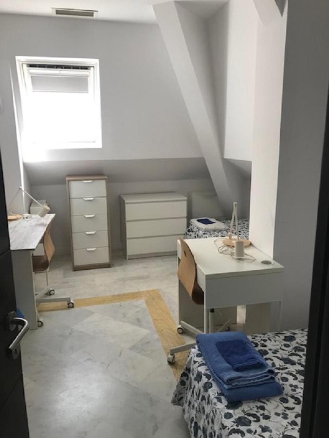 Apartamento Colegio Mayor Careu - Women Only *