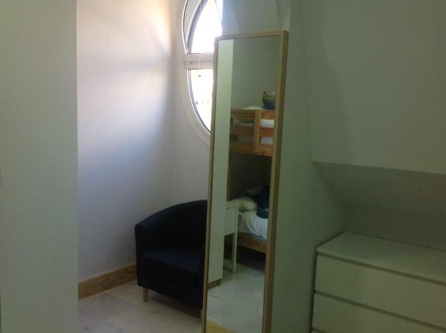 Colegio Mayor Careu - Women Only Apartamento Sevilla